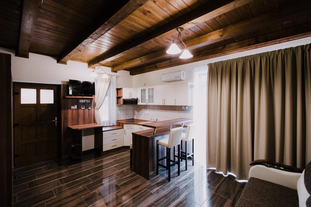Nemeth Apartmanhazak Morahalom Bagian luar foto